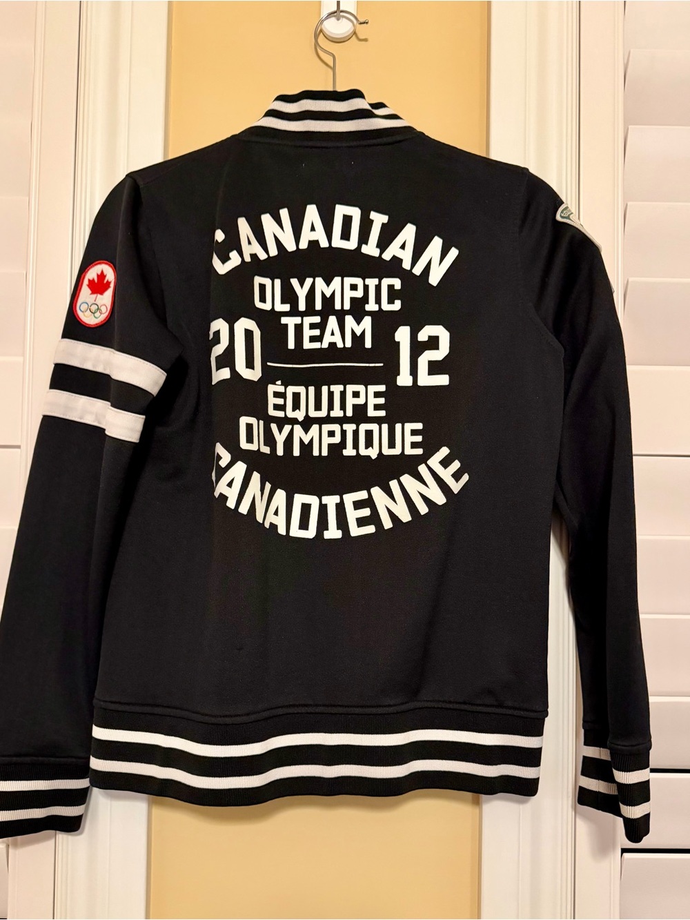 Hudson's Bay Company Women's Med 2012 Olympics Varsity Team Canada Jacket-GUC